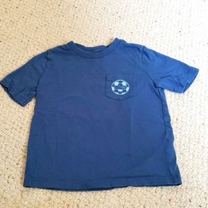 Vinyard Vines soccer tee size 5